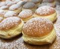 Symbolbild: ubb
In einem Krapfen fanden die Polizisten das in Druckverschlusstütchen sowie in zwei Kondomen verpackte Betäubungsmittel.
