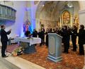 Bild: aub
Im Hintergrund als figürliche Darstellung illuminiert, stellte das Marien-Konzert von "Vocanthus" die Mutter Gottes mit Liedern verschiedener Komponisten in den akustischen Mittelpunkt.