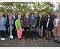Bild: jr
Zu einem Klassentreffen kamen die Angehörigen des Pechbrunner Schülerjahrgangs 1961/62 zusammen. Organisiert hatte das Treffen Doris Reiß (erste Reihe, Dritte von rechts).