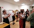 Bild: bjp
Nach der Königsfeier kamen auch die "Majestäten" der Schützengesellschaft "Eichenlaub" auf einen Schluck Rebensaft vorbei. Das Musikerduo "d'Haflinger" feuerte die gute Stimmung noch an.