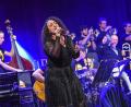 Bild: Florian Miedl/fph
Die mehrfache Grammy-Preisträgerin Kim Nazarian trug zum beeindruckenden Jazz-Abend in Marktredwitz bei.