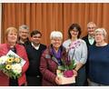 Bild: Michaela Staufer/exb
Ehrungen und Verabschiedungen bei der KAB Fuchsmühl: Im Bild von links Elisabeth Vogl, Bürgermeister Wolfgang Braun, Präses Pater Martin Mundackal, Christa Müller, das Vorstandsteam mit Bettina Stock, Willi Greger und Karin Ernstberger.