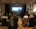 Bild: Christina Kunz/exb
Inspirierende Lösungsansätze für die vielen Probleme in der Welt wurden jetzt bei einem Filmabend der Fairtrade-Steuerungsgruppe im Kunsthaus Waldsassen aufgezeigt.
