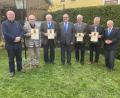 Bild: Josef Glas
Ehrung treuer Mitglieder (von links): Pfarrer Wilhelm Bauer, Josef Grötsch, Max Bauer, Andreas Zinkl, Hans Eckl, Hans Maier, Bezirkspräses PaterJosef Schwemmer.