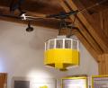 Bild: gac
Durch den Sonderausstellungsraum des Stadtmuseums schwebt die Gondel einer Drahtseilbahn: ein Modell der Bad Reichenhaller Predigtstuhlbahn aus dem Jahr 1928, der ältesten heute noch im Originalzustand betriebenen Luftseilbahn.