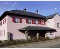 Bild: mmj
Im Obergeschoß der ehemaligen Schule soll das Museum des Heimatkundlichen Arbeitskreises neu eingerichtet werden.