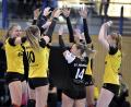 Bild: Hubert Ziegler
Freude bei den Volleyballerinnen des SV Hahnbach über den 3:1-Sieg gegen den SV SW München. Von links Kapitänin Julia Polito, Lorena Tilgen, Mira Sperber, Corinna Dengl, Emma Peter und Lisa Kölbel.