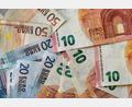 Symbolbild: Jens Kalaene/dpa
Die Stadt Weiden muss außerplanmäßig 987.000 Euro mehr für Asylbewerber ausgeben. Die Zahlen sind heuer stark gestiegen.