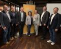 Bild: adj
Die Nominierten der Freien Wahler (von links): Johannes Schmid, Markus Schäffler, Bernhard Schmidt, Petra Baierl, Gabriela Bäumler, Tobias Groß und Hubert Schicker.