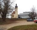 Bild: e
Der 3. Bauabschnitt Dorfplatz soll im März kommenden Jahres starten. Es sind rund 2,5 Millionen Euro vorgesehen. Die Baumaßnahmen sollen sich hinauf zur Schule bis hin zum Hallenbadparkplatz ziehen.