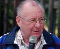 Archivbild: Ziegler
So kennt man Karl-Heinz Matejcek: Als Moderator bei den Läufen der Landkreiscup-Serie.