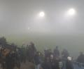 Bild: mr
Wie man sieht, sieht man fast nichts: Der Sportplatz in Gebenbach, kurz nachdem die Partie gegen Eintracht Bamberg unterbrochen worden war. Eine halbe Stunde später wurde die Partie abgebrochen.