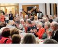 Bild: mab
In fröhlicher Runde feierten die Senioren ihr Weinfest.