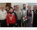 Bild: Peter Domanits/exb
Die neuen Würdenträger der SG Neumühle (von links): Waldemar Pirner, Benedikt Rudolph, Nils Schlauch, Timo Schlauch, Josef Lotter, Raimund Rieß und Nina Kasowski. Oberschützenmeister Wolfgang Sennfelder (rechts) gratulierte.