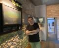 Archivbild: cv
Franz Grundler erhält den Nabburger Kulturpreis. Das Bild wurde in der Ausstellung "Spatland", die im Juli und August etwa 160 Besucher gesehen haben, in der Remise aufgenommen...