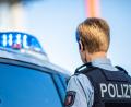 Symbolbild: David Inderlied/dpa
Die Polizei musste einem Mann in Unterfranken an seinem Geburtstag den Fernseher und seine Musikanlage wegnehmen.