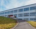 Bild: sfo
Zum Abschluss der Sanierung der Außenanlagen bei der Grundschule und am Parkplatz der Kinderkrippe steht noch die Gestaltung der Grünflächen aus. Nach wenigen Änderungen gab der Stadtrat den Plänen von Kreisfachberater Harald Schlöger grünes Licht.