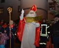 Archivbild: dob
Beim "Romantischen Weihnachtsmarkt" vor dem Rathaus am ersten Adventssonntag werden Besucher eine zauberhafte Stimmung erleben. Natürlich schaut auch der Nikolaus vorbei.