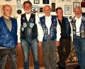 Bild: R. Kreuzer
Neuwahlen von links: Horst Skupin (Secretary), Georg Arnold (President), Ernst Mayr (Quartermaster), Rainer Kleemann (Kassier) und Joe Wessels (Roadcaptain).