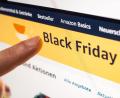Symbolbild: Mohssen Assanimoghaddam/dpa
Wer am Black Friday zuschlägt, sollte vorher genau nachrechnen.