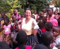 Bild: amö
Rebecca Köppl berichtete bei den Senioren über ihre vierwöchige Arbeit in einem Kinderheim in Kenia.