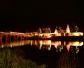 Bild: Siegfried Steinkohl
So ist der Fischhofpark beim Weihnachtsmarkt 2022 beleuchtet. 350.000 LEDs lassen das Gelände in Gelb, Rot und Orange erstrahlen. Das Bild entstand beim Probeleuchten am Freitagabend.