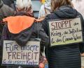 Symbolbild: Patrick Pleul, dpa
Energiekrise, Inflation, Ukraine-Krieg, Corona-Politik: Gründe für Protest auf der Straße.