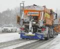 Archivbild: Petra Hartl
Schnee zu räumen und zu streuen ist mehr als eine lästige Pflicht für die Bauhöfe. Für die Infrastruktur im Landkreis ist diese Arbeit unumgänglich. Gut, wenn auch genügend Streusalz in den Hallen liegt.