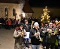 Bild: fvo
Die „Dorfkapelle Spielberg“ spielt bei der Dorfweihnacht der Dorfgemeinschaft Spielberg adventliche Weisen.