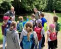 Bild: Hannes Gilch/exb
Die Pfingstwanderung mit zwei Naturparkrangern war ein Höhepunkt des Jahresprogramms der Jugendbeauftragten für die Kinder und Jugendlichen in der Großgemeinde Vohenstrauß.