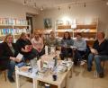 Bild: rpp
Beim Weinleseabend in der Bücherei in Kastl wurden neue Bücher vorgestellt. Die Leser dürfen sich unter anderem über spannende Krimis und historische Trilogien freuen.