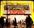 Symbolbild: Friso Gentsch/dpa
Schließt Reno wirklich alle seine Filialen?