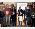 Bild: fjo
Zu den Preisträgern aus der Region zählen Johann Putzer (links), Karl Zimmermann (Vierter von links) und Markus Putzer (rechts).