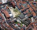 Luftbild: Bernd Georgi
Das Luftbild vom Bürgerspital-Areal stammt zwar schon aus dem Jahr 2021. Deutlich ist aber die Fläche zu erkennen, über die sich der Bürgerrat seine Gedanken gemacht hat. Links im Bild die Wirtschaftsschule, oben die Spitalkirche und unten das Ring-Theater.