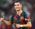 Bild: Robert Michael/dpa
Portugals Cristiano Ronaldo beim Aufwärmen vor einem Spiel.