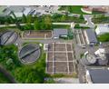 Bild: Thilo Hierstetter
In der Kläranlage in Unterschwaig wird das Sulzbach-Rosenberger Abwasser aufbereitet. Die Technik dafür ist aufwendig und energieintensiv. Über den Abwasserpreis werden diese Kosten teilweise aufgefangen.