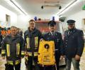 Bild: lei
Der Feuerwehrverein Sigras hat seiner aktiven Wehr einen Löschrucksack überreicht (von links): stellvertretender Kommandant Thomas Herbst, Kommandant Dominik Graf, stellvertretender Vorsitzender Christian Lindner und Vorsitzender Martin Herger.