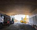 Bild: Susanne Forster
So sieht es unter der Brücke aus. Dort wird einmal die B 299 durchführen, der Straßenverkehr wird in der Zeit des Brückenbaus noch über eine Umfahrung gleich neben der Baustelle vorbeigeleitet.
