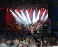 Archivbild: dob
Seit 2006 findet das Oberpfalz-Festival auf dem Tännesberger Sportplatz statt. Das Bild zeigt den Auftritt der Spider Murphy Gang aus dem Jahr 2018.