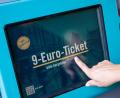 Bild: Boris Roessler/dpa
Drei Monate lang konnten Millionen Menschen mit dem 9-Euro-Ticket in Bussen und Regionalbahnen durch ganz Deutschland reisen. Auch in Amberg und Amberg-Sulzbach stiegen die Fahrgastzahlen.