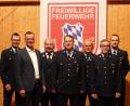 Bild: u
Höhepunkt des Kameradschaftsabends der FF Steiningloh-Urspring war die Ehrung aktiver Mitglieder (von links): 2. Kommandant Josef Giehrl, Bürgermeister Hermann Falk, Kreisbrandrat Fredi Weiß, Tobias Kummer (25 Jahre), 1. Kommandant Ludwig Fischer, Gerhard Pfab (40 Jahre) und Vorstand Michael Pfab.