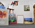 Bild: Stephan Huber
Kunst auf Zeit können sich die Nutzer der Amberger Stadtbibliothek ab Januar in der neuen Artothek im Obergeschoss der Einrichtung ausleihen.