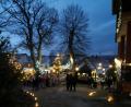 Bild: gz
Der Adventmarkt brachte den Schlossberg zum Leuchten.