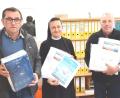 Bild: jzk
Bernd Krannich (links) und Richard Pscherer übergaben bei einem Besuch im vergangenen April Inkontinenz-Bettauflagen an die Leiterin des Behindertenheims in Mostar.
