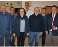 Bild: jr
Mit diesem Team geht der ATS Mitterteich in die kommenden zwei Jahre. Mit dabei sind (von links) Peter Haibach, Peter Pufler, Bärbel Pufler, Josef Wedlich, Vorsitzender Andreas Dreßel, Klaus Schuller und Bürgermeister Stefan Grillmeier.