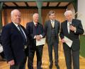 Bild: fphs
Ehrungen beim Lions-Club: Im Bild von links Gerd Lamberts, Oskar Deininger, Präsident Christian Roßner und Hans-Frieder Roblick.