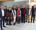 Bild: e
Bürgermeister Roland Strehl (von links) und Personalratsvorsitzende Lisa-Marie Adlfinger ehrten Petra Schmidt, Christiane Purschke und Reinhold Wagner. Elisabeth Beier und Richard Eckl verabschiedeten sie in den Ruhestand. Günter Karzmarczyk wurde ebenfalls gehrt. Neben ihm Hauptamtsleiter Wolfgang Roggenhofer.