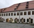 Archivbild: Petra Hartl
Die letzten Arbeiten an der Klosterburg-Sanierung sind gestemmt, nun konnte das Staatliche Bauamt die Liegenschaft fertig übergeben.