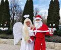 Bild:  Rezaee Achmad, Stadtwerke/exb
Christkind und Weihnachtsmann kommen am 23. Dezember in das Kurfürstenbad Amberg.