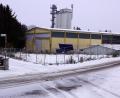 Bild: bkr
Ein Wohnhaus markierte einst die Ecke an der Wilhelm-Markgraf-Straße und der Sudetenstraße. An seiner Stelle errichtet nun das Bauunternehmen Markgraf ein Bürogebäude für sein dahinterliegendes Fertigteilwerk